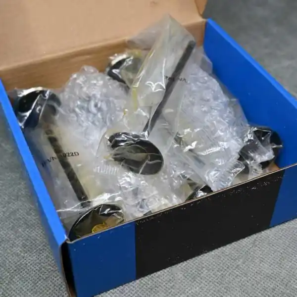 Ostatnie sztuki Supertech zawory ssące K20, K24 36mm (+1mm)